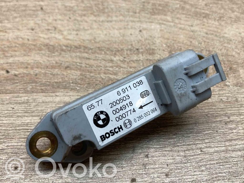 BMW 3 E46 Oro pagalvių smūgio daviklis 