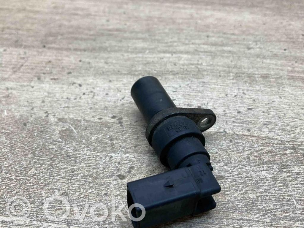 BMW 5 E39 Crankshaft position sensor 