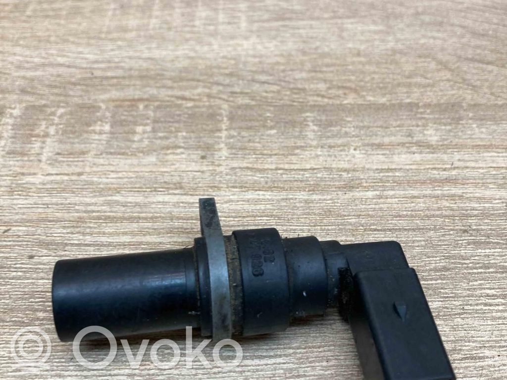 BMW 5 E39 Crankshaft speed sensor 