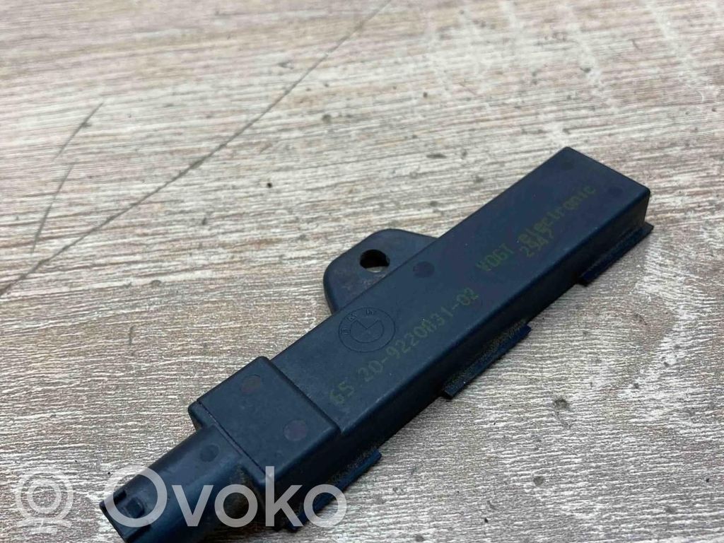 BMW 7 G11 G12 Bezatslēgas sistēmas antena 