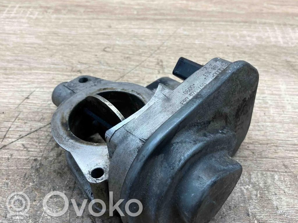 Audi A8 S8 D3 4E Droselinė sklendė 