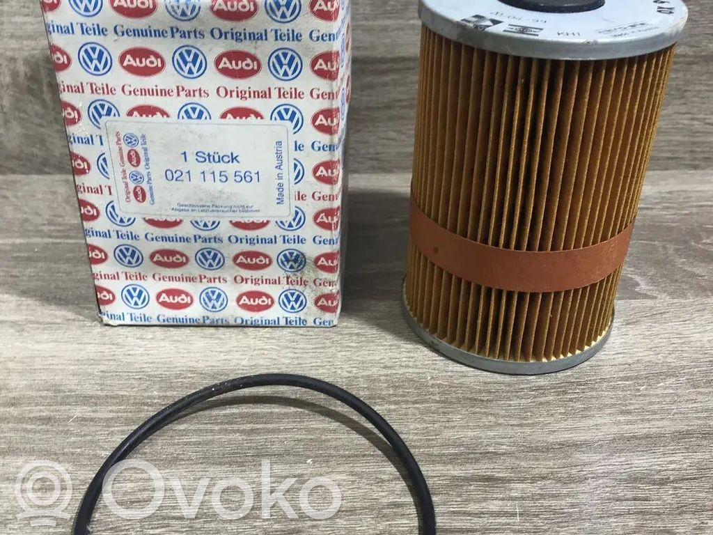 Volkswagen PASSAT B4 Oil filler cap 
