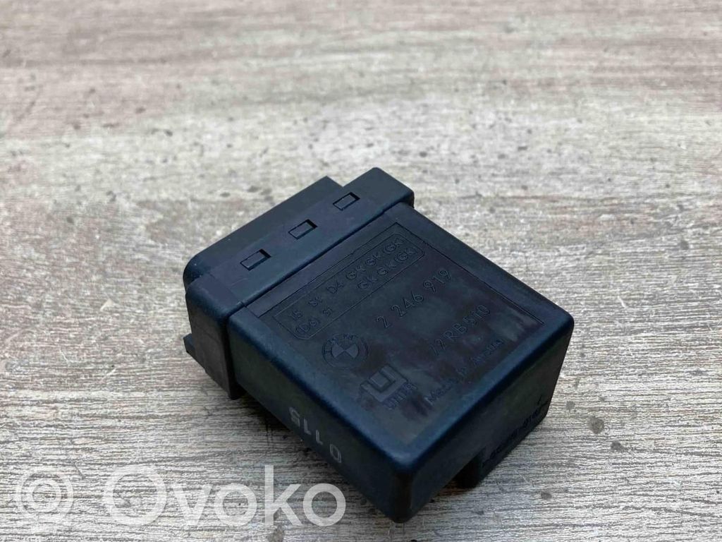 BMW 5 E39 Kvēlsveču relejs 