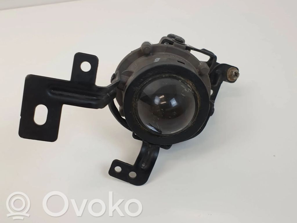 KIA Ceed Miglas lukturis priekšā 