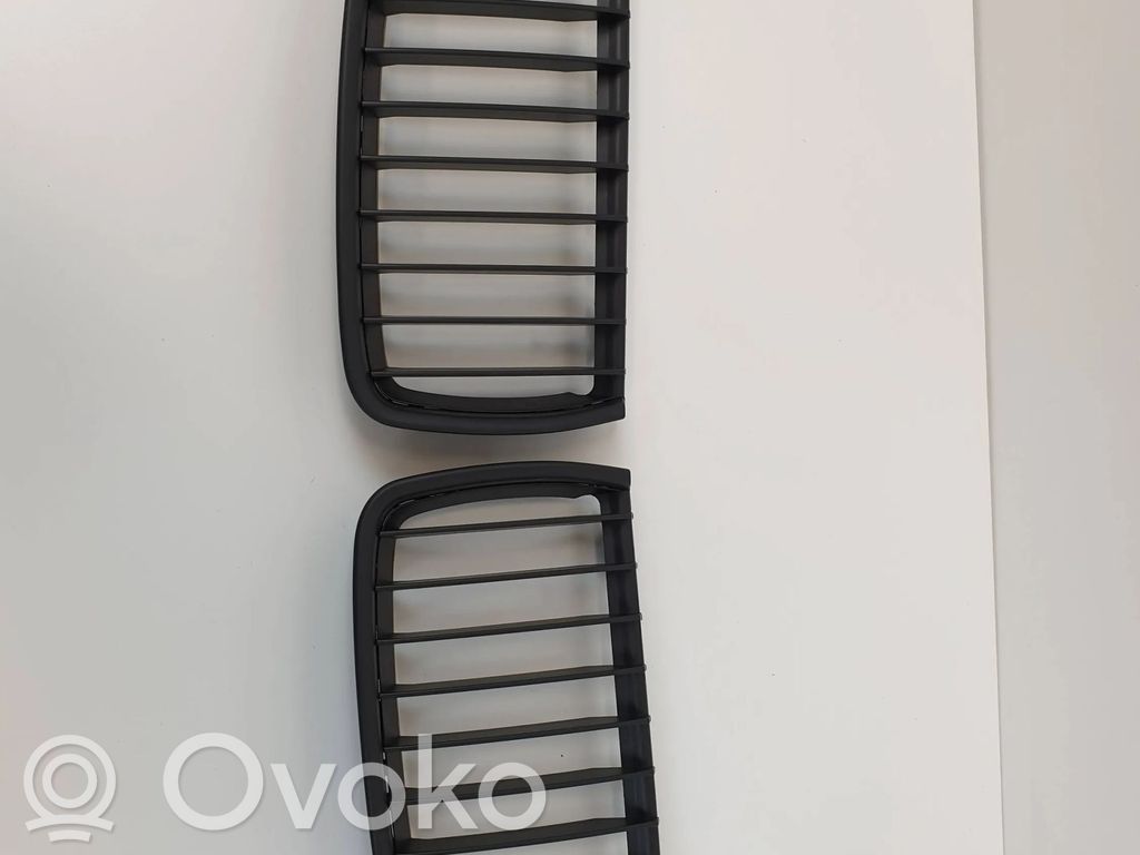 Grotelės viršutinės   339517,1014348,PBM07029GAL