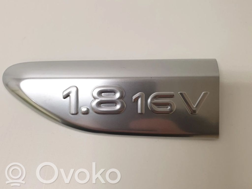 Emblemat / Znaczek   8200012571,8200036832