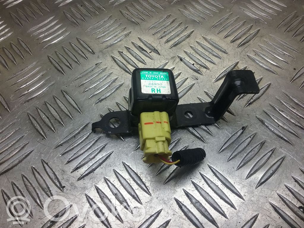 Lexus RX 330 - 350 - 400H Airbag deployment crash/impact sensor 
