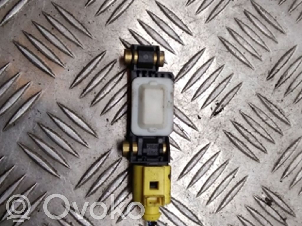 Audi A6 S6 C5 4B Airbag deployment crash/impact sensor 