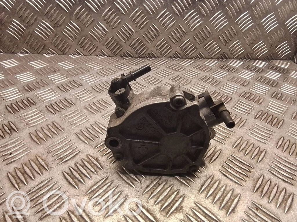Peugeot 308 Vacuum pump 
