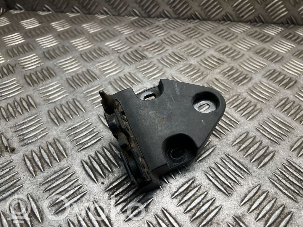 Loading door lock