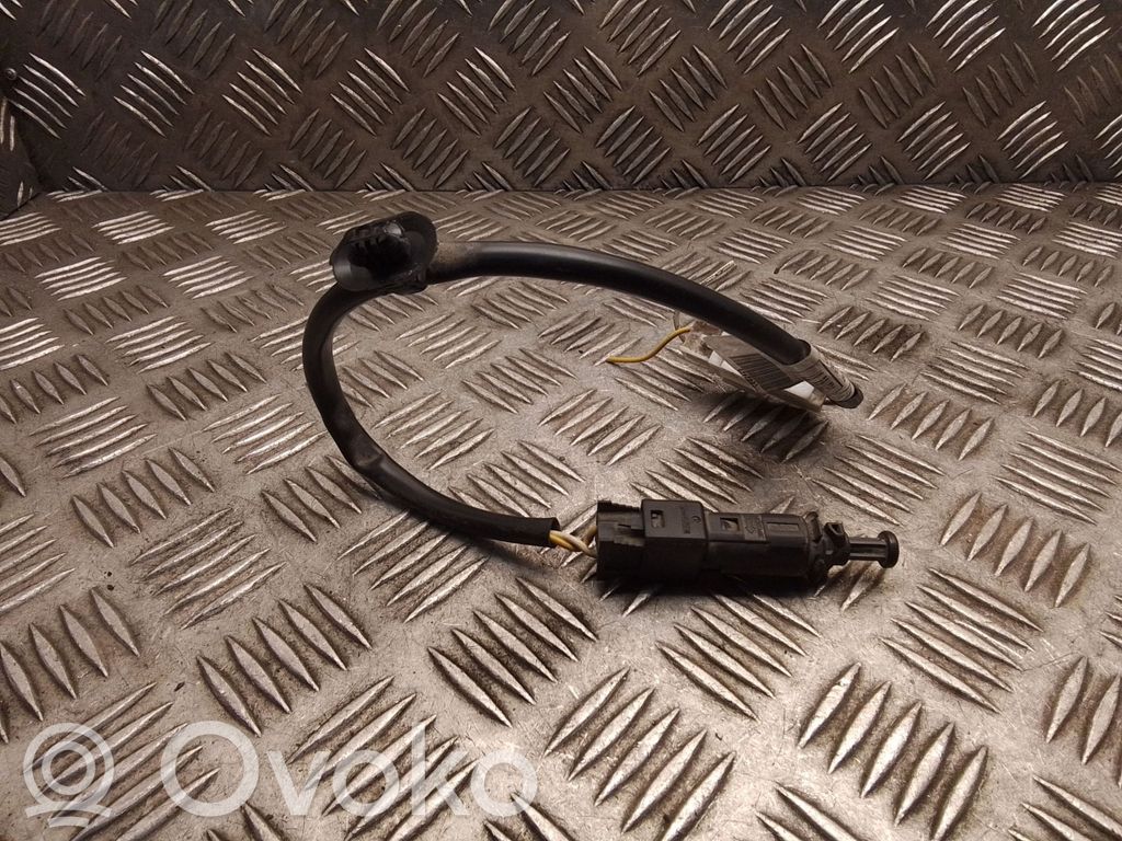 Opel Vivaro Interruptor sensor del pedal de freno 