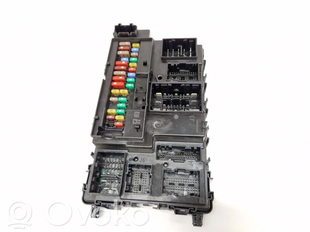 Ford Mondeo MK V Fuse module 