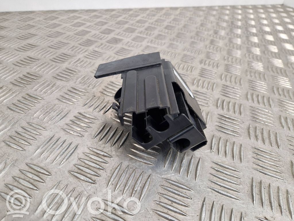 Ford Mondeo MK V Cableado positivo 