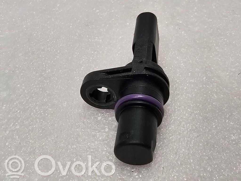 Volkswagen PASSAT B8 Camshaft position sensor 