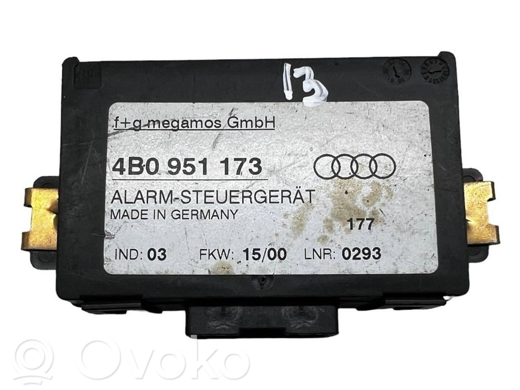 Volkswagen Golf IV Alarm control unit/module 