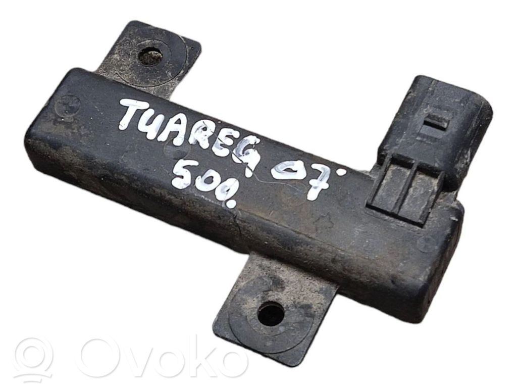 Volkswagen Touareg I Interior comfort aerial antenna 