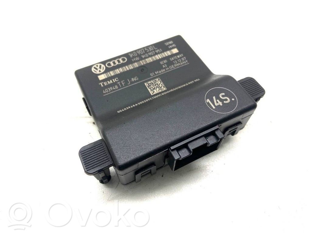 Volkswagen Golf V Gateway control module 