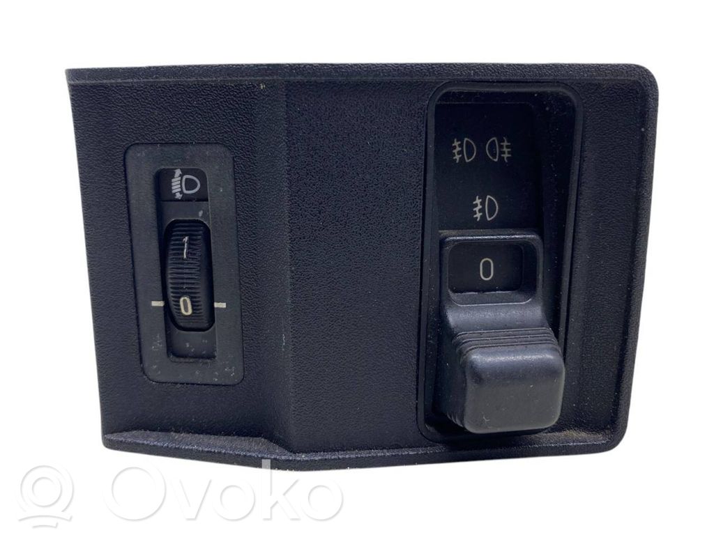 BMW 5 E34 Schalter Nebelscheinwerfer 