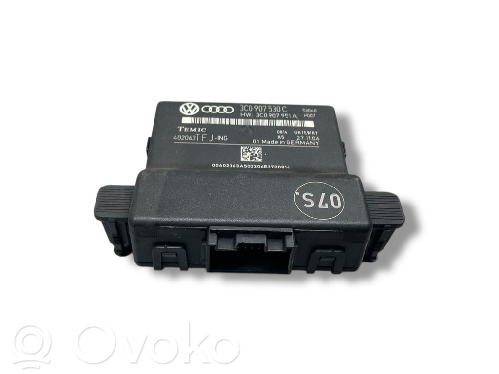 Volkswagen PASSAT B6 Módulo de control Gateway 