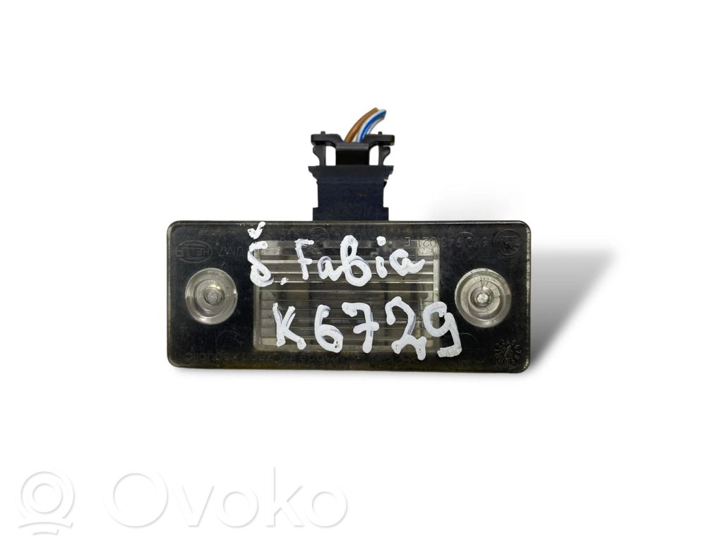 Skoda Fabia Mk2 (5J) Éclairage de plaque d'immatriculation 