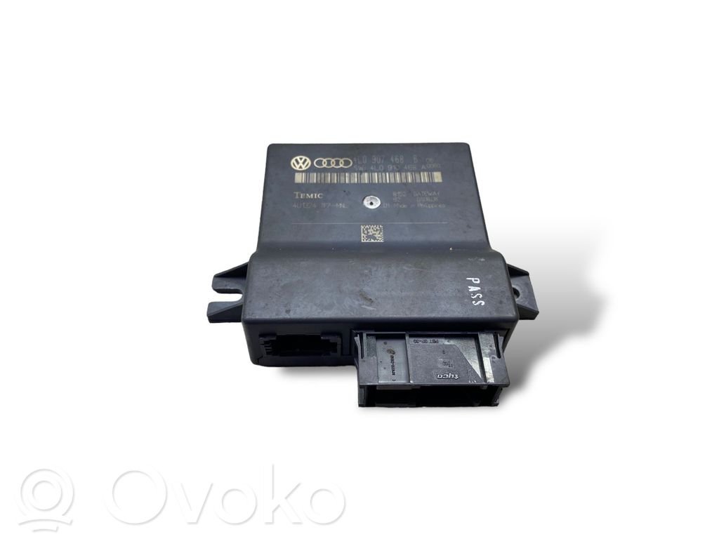 Audi A6 S6 C6 4F Gateway control module 