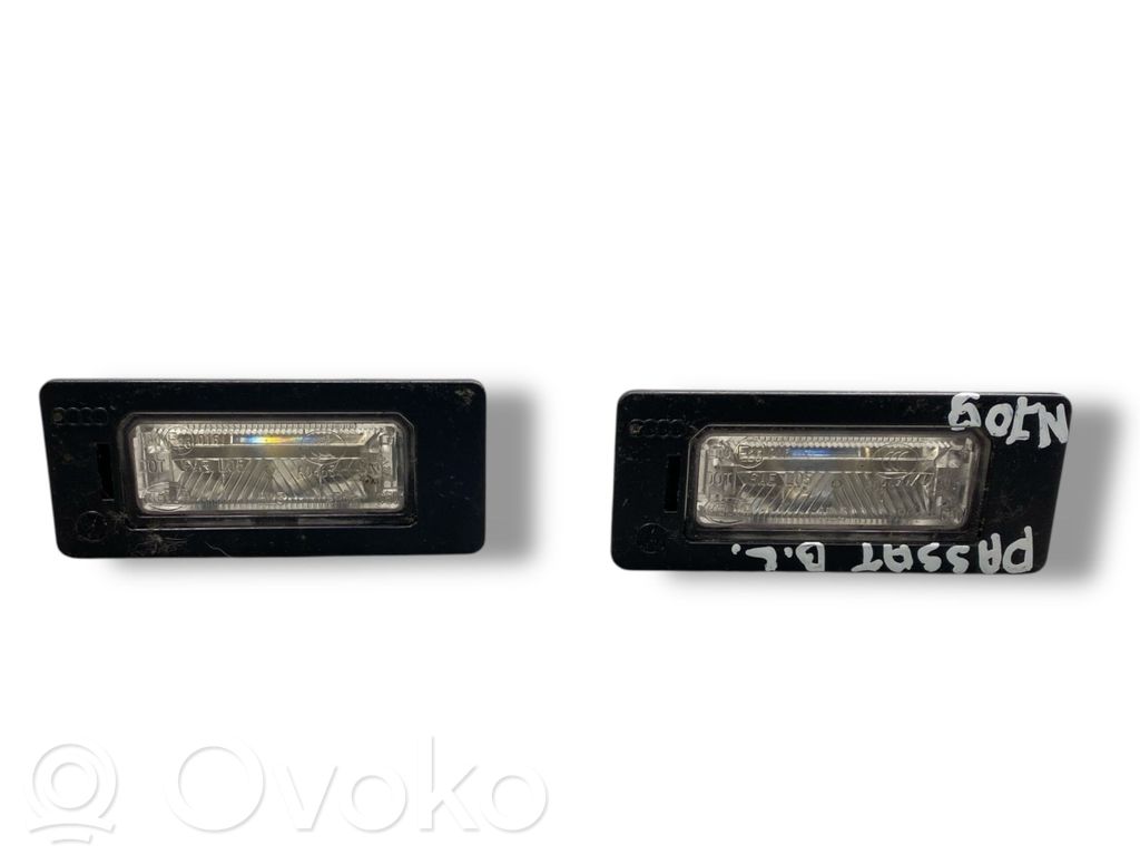 Volkswagen PASSAT B6 Éclairage de plaque d'immatriculation