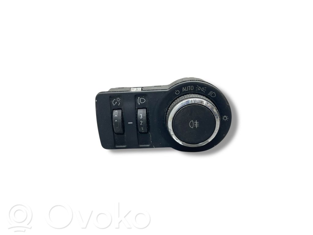 Opel Insignia A Interruptor de luz 