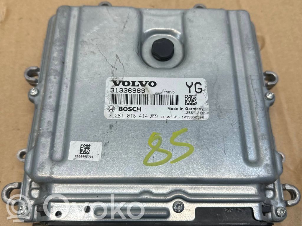 Volvo V40 Engine control unit/module 