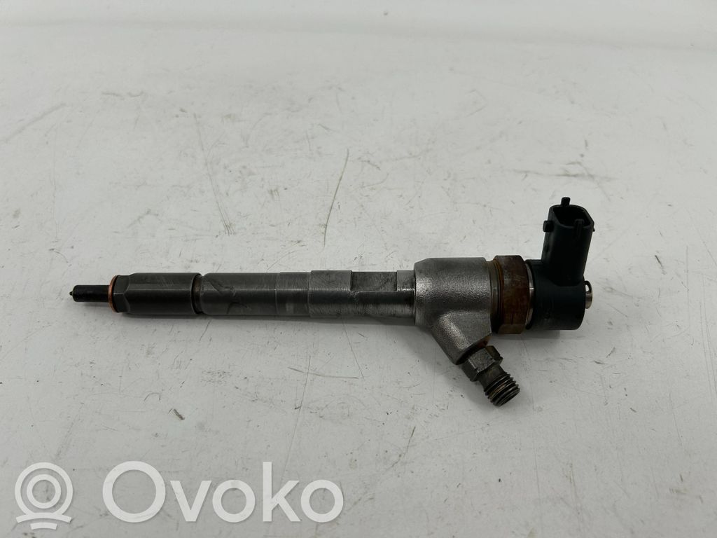 Opel Combo C Inyector de combustible 