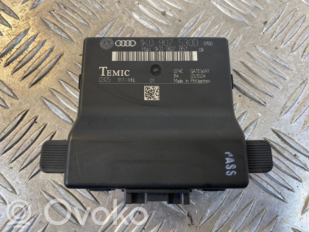 Audi A3 S3 8P Gateway control module 