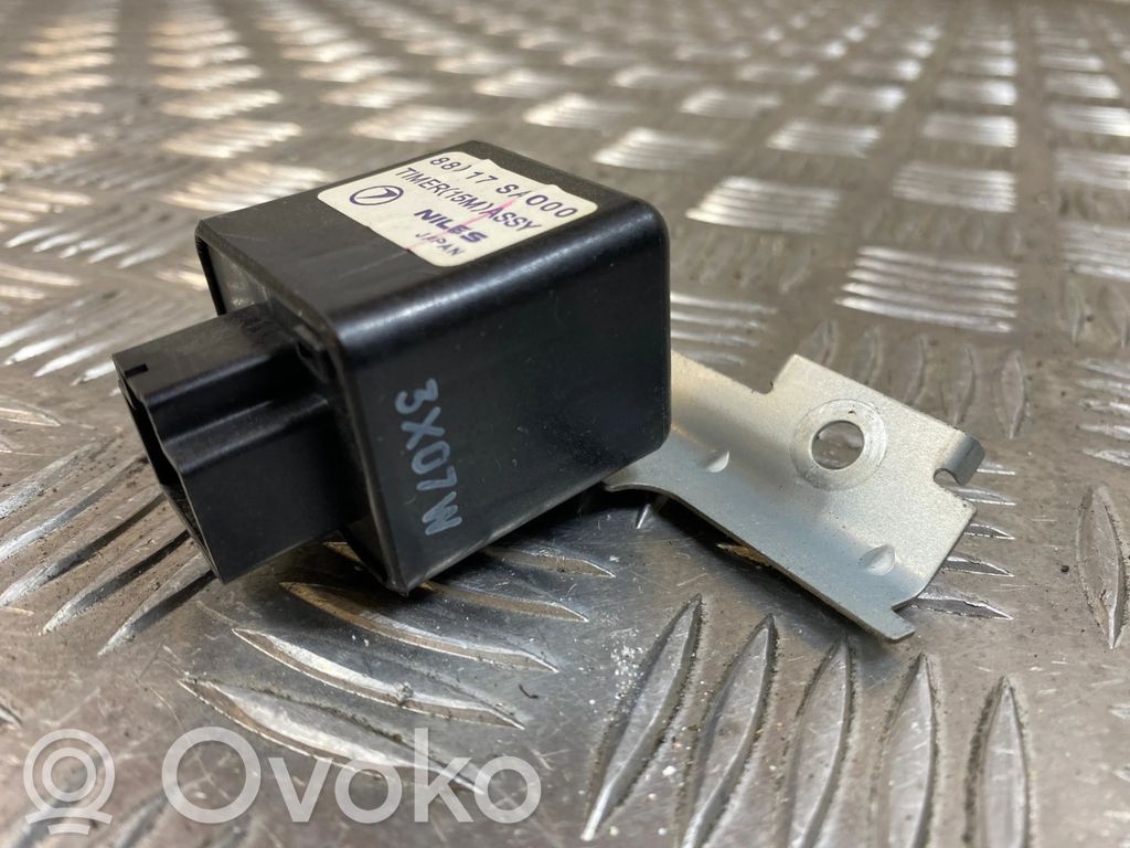 Subaru Forester SG Relais de commande éclairage intérieur 