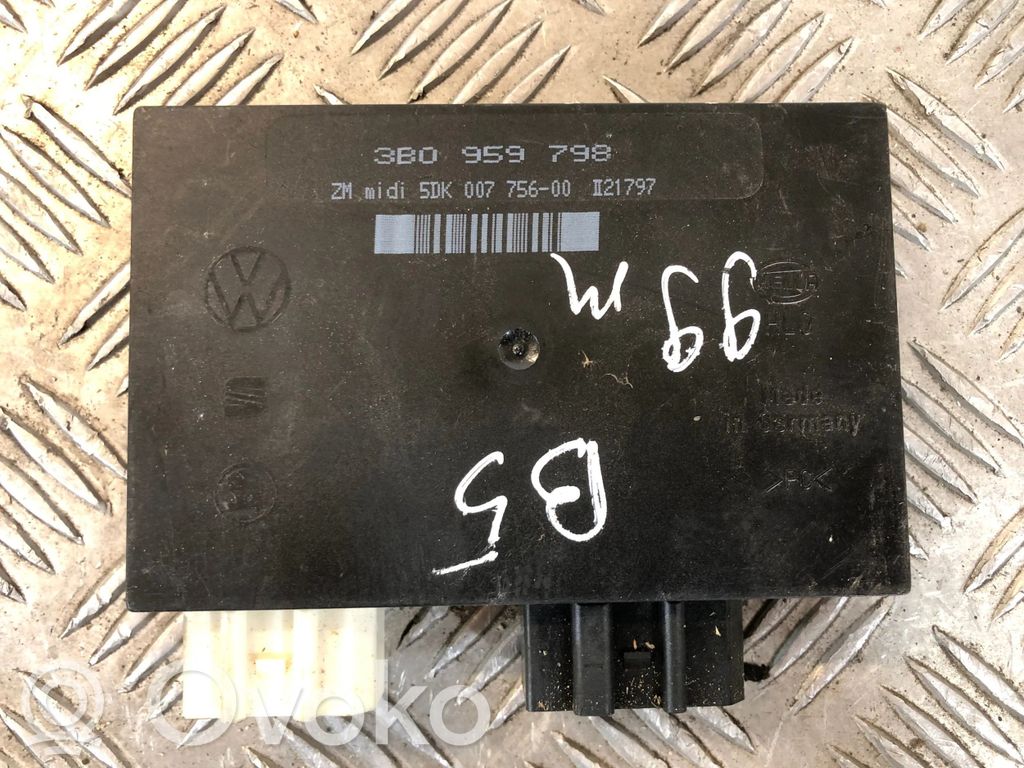 Volkswagen PASSAT B5 Module confort 