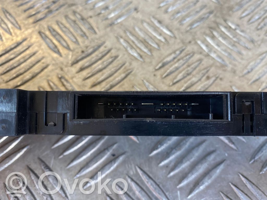 BMW 5 E39 Interruptor de calefacción del asiento 