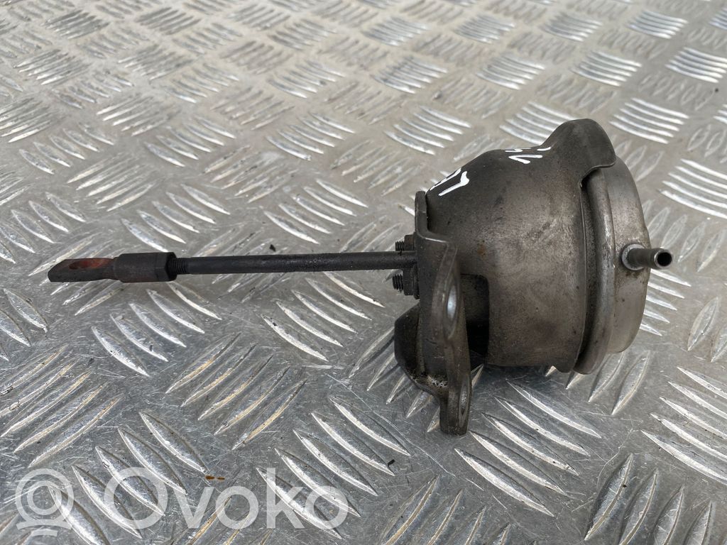 Cześć układu próżniowego turbosprężarki   4937318020