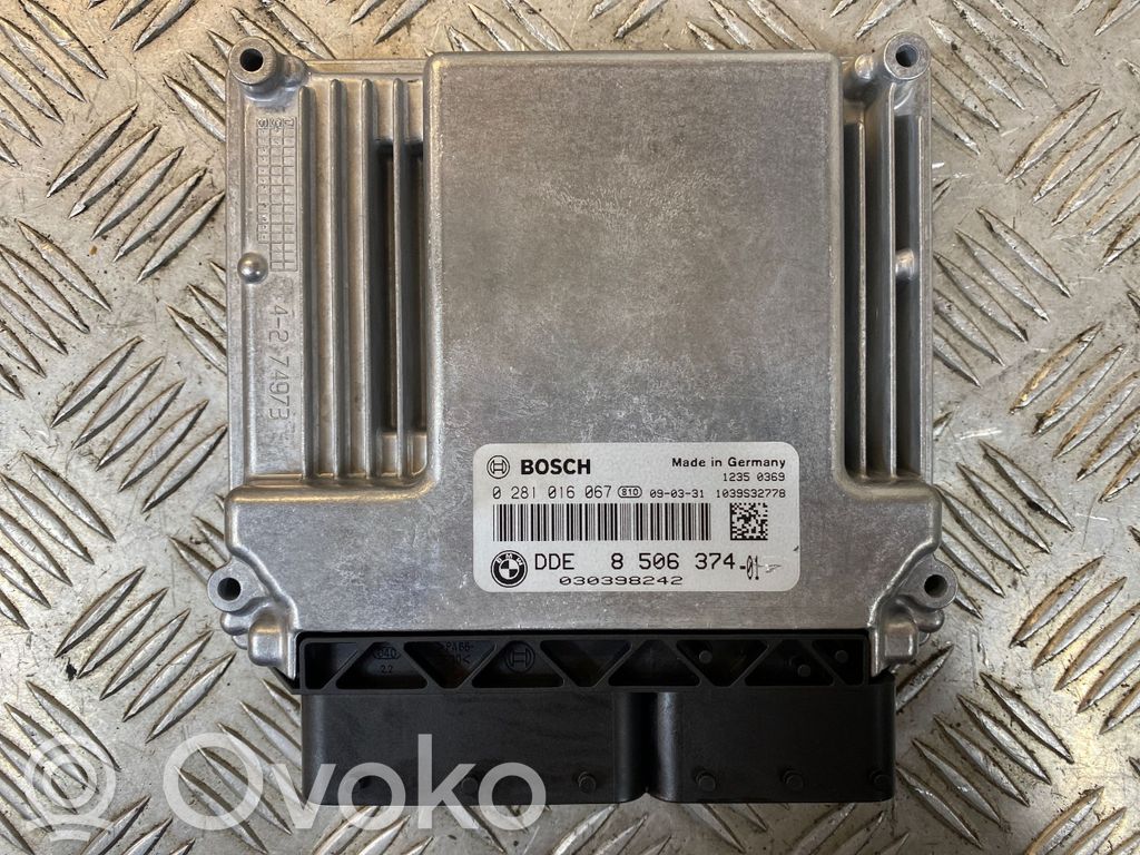 BMW 3 E90 E91 Moottorin ohjainlaite/moduuli 