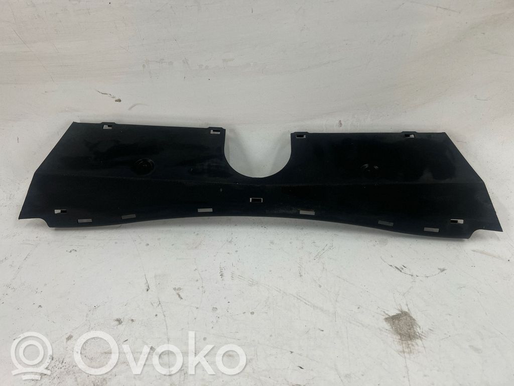 Land Rover Discovery 3 - LR3 Altra parte del vano motore 
