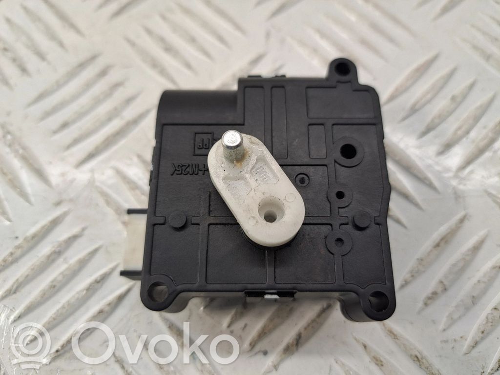 Toyota Corolla Verso AR10 Motor/actuator clapetă aer 