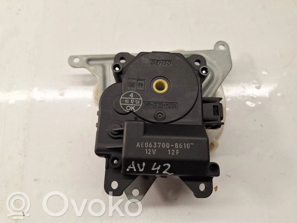 Toyota Avensis T250 Motor/actuator clapetă aer 