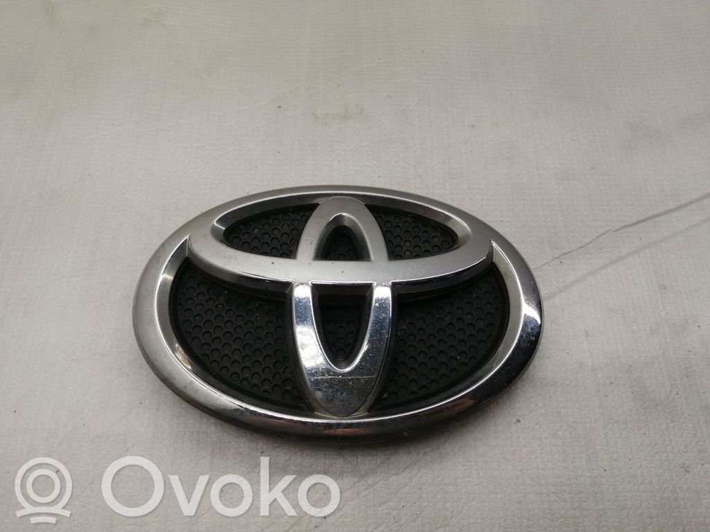 Toyota Avensis T250 Siglă fabricant/emblemă 