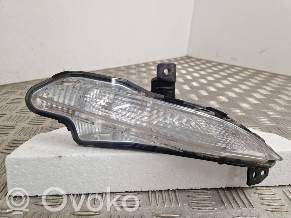 Peugeot 308 Semnalizator față 