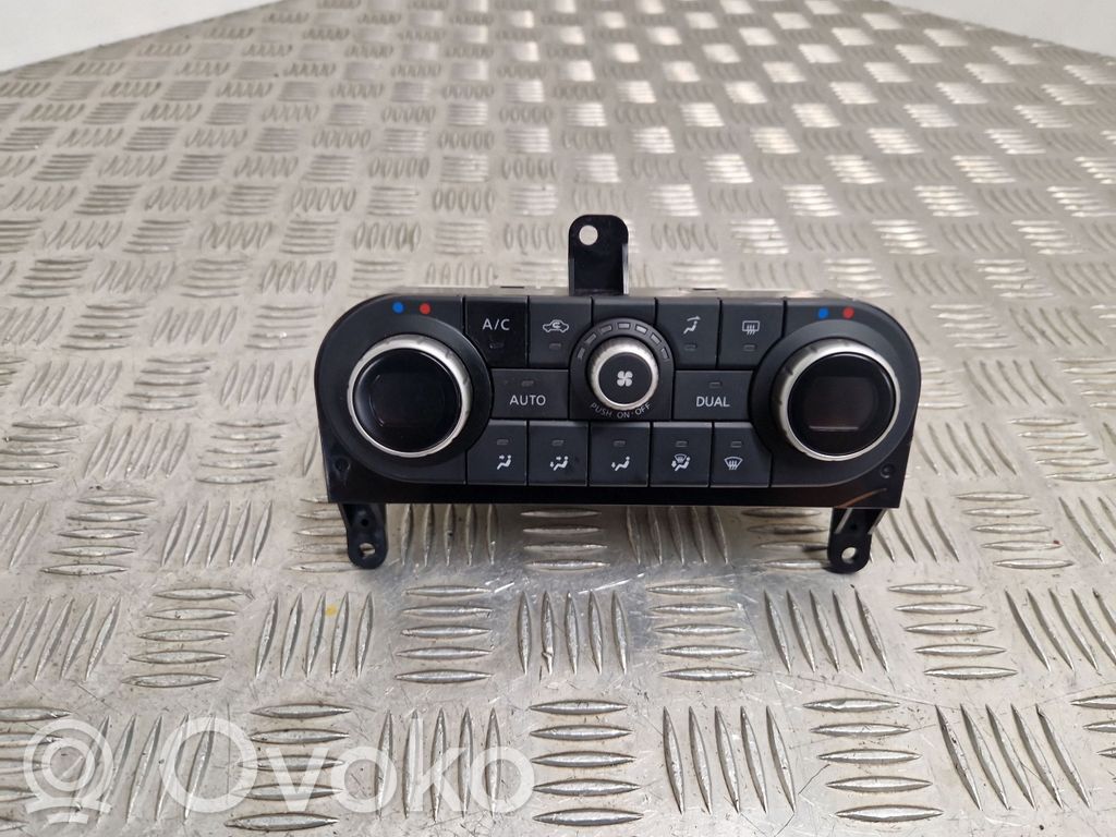 Nissan Qashqai+2 Unitate control climatizare 