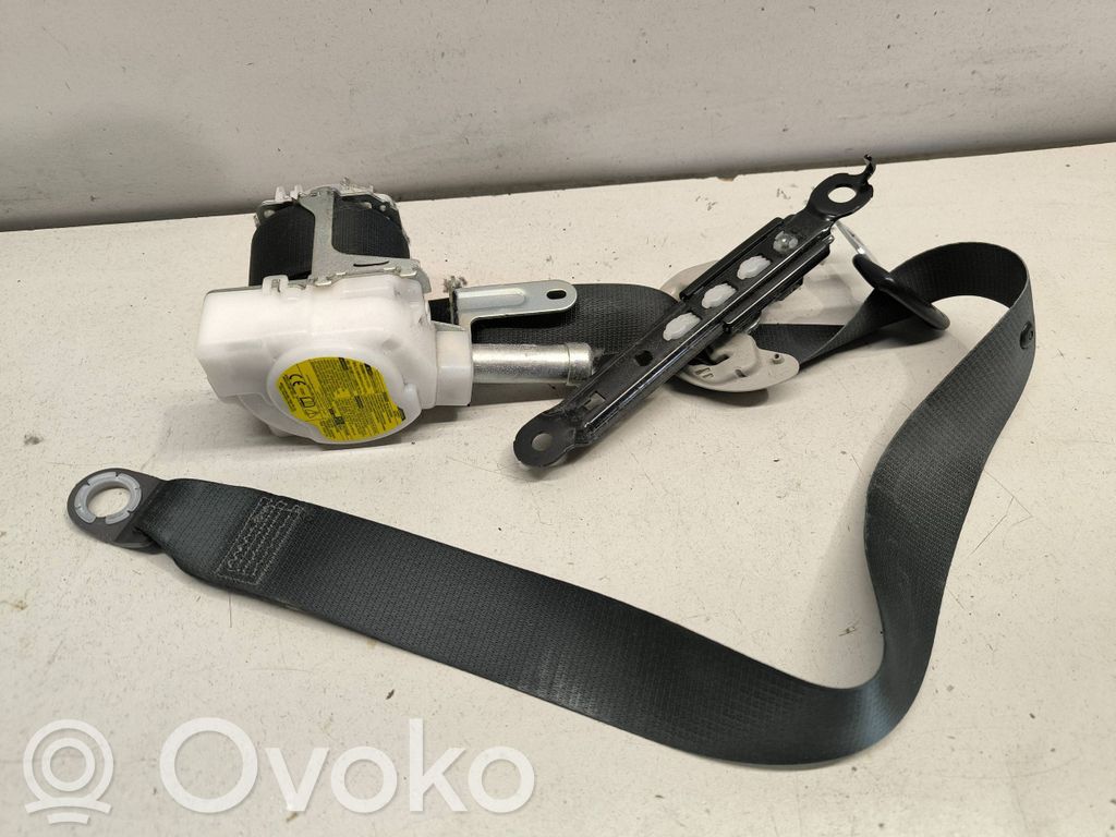 Toyota Avensis T270 Cinturón delantero 