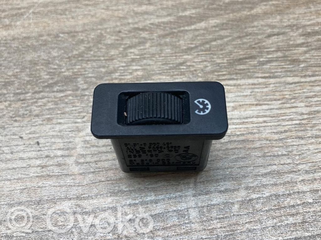 BMW 7 E38 Mittariston valaistuksen säätökytkin