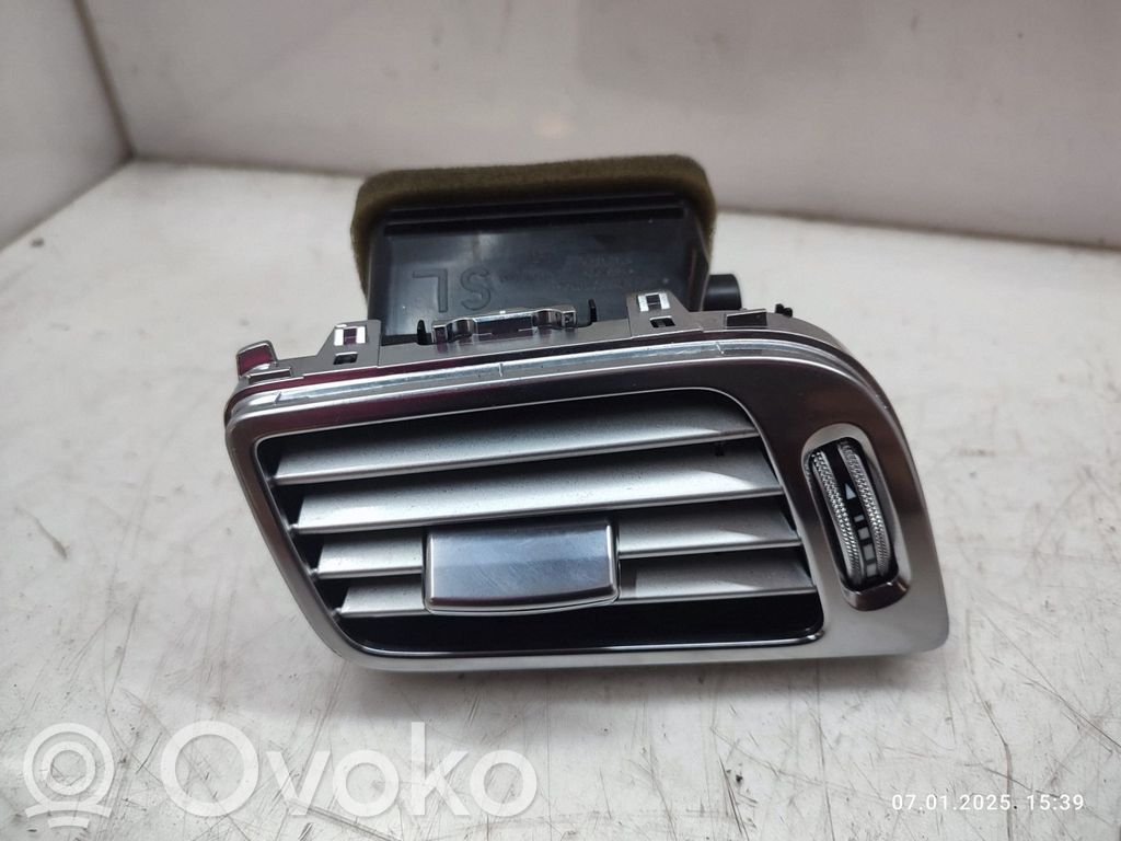Mercedes-Benz CLS C218 X218 Grilă ventilație/ramă laterală bord 