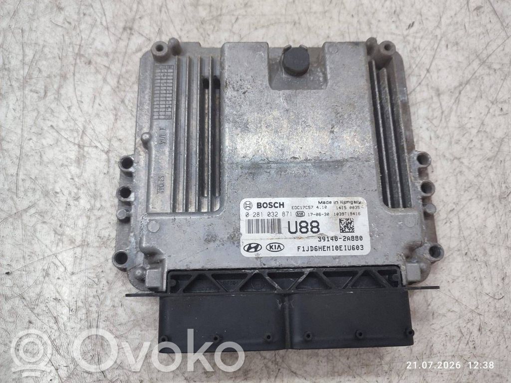 Unidad de control/módulo del motor   391402A880