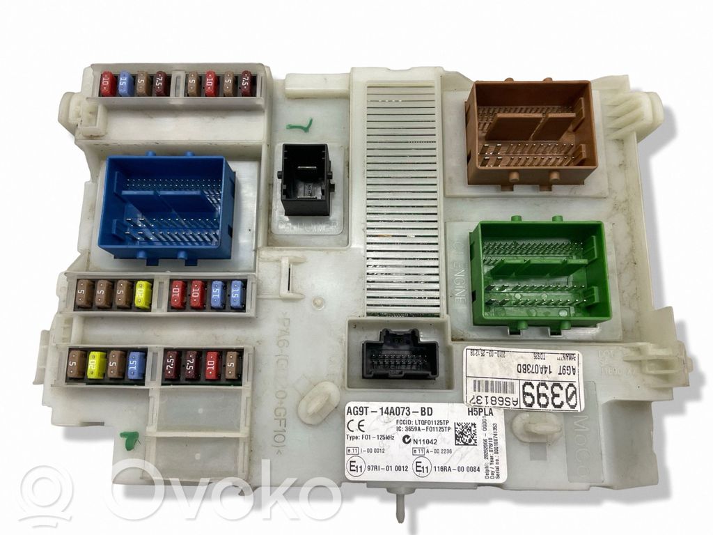 Ford Galaxy Fuse module 