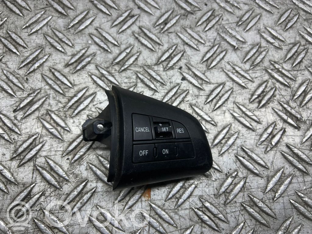 Mazda 6 Butoane/comutatoare pe volan 