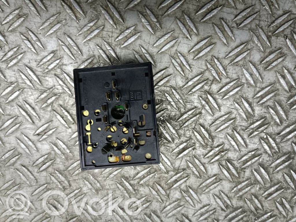 Opel Astra G Interrupteur d’éclairage