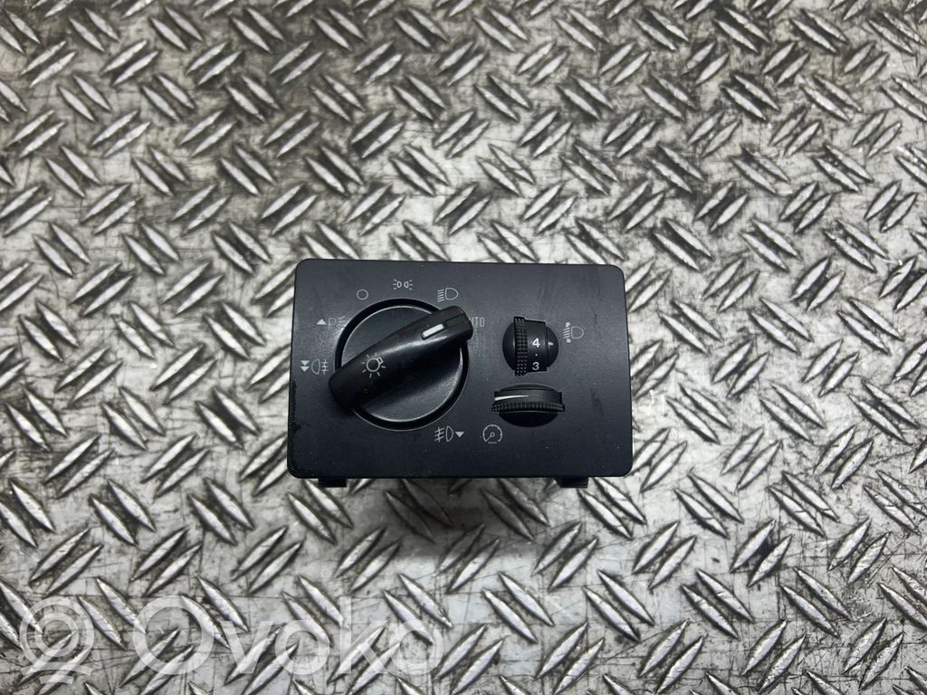 Panel lighting control switch   7M5T13A024CA