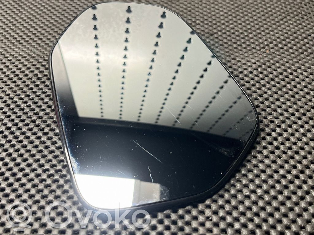 Toyota Yaris Cross Sticlă oglindă laterală 